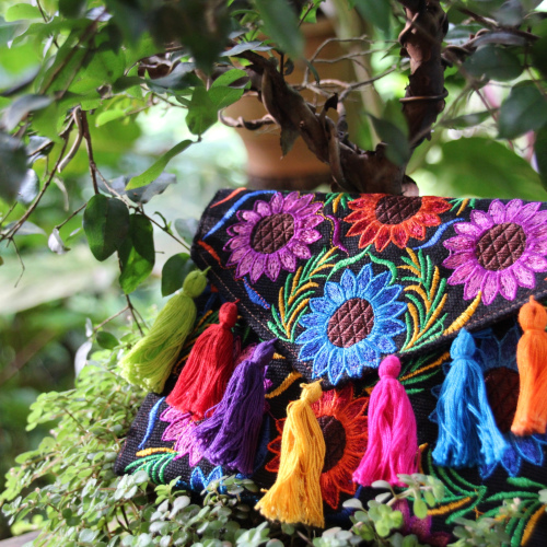 Cartera Tejida Pequeña